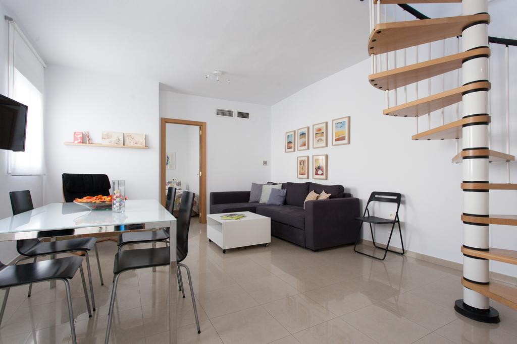 Apartamentos Diaber San Leandro Sevilla Szoba fotó